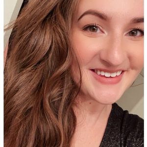 Meet your Posher, Cori